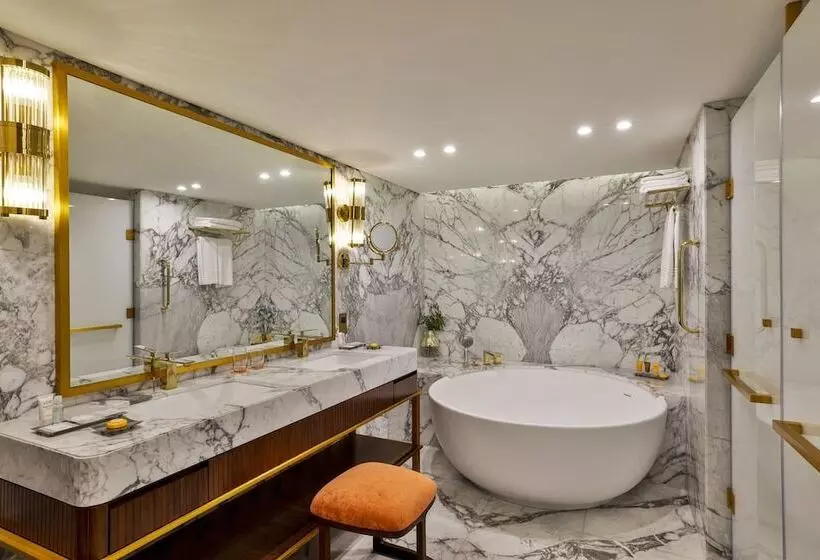 سوئیت پرزیدنت, Le Méridien Dubai Hotel & Conference Centre