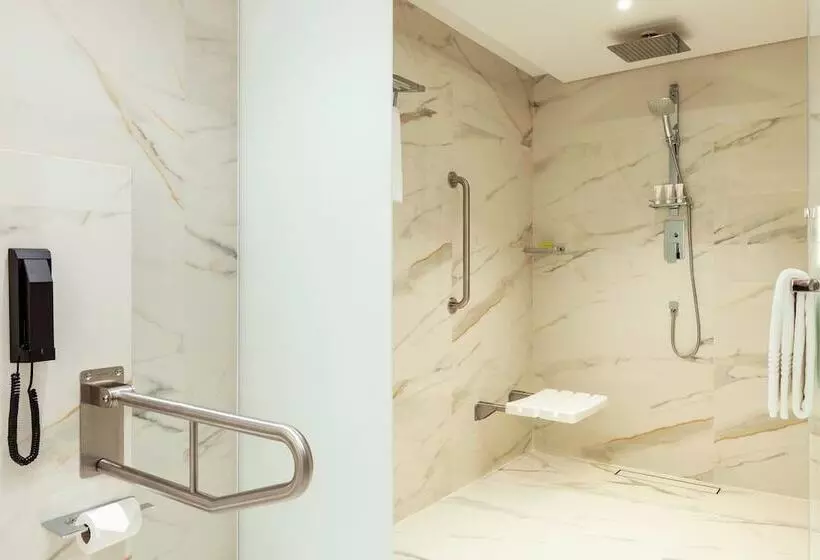 اتاق لوکس با چشم‌انداز باغ, Le Méridien Dubai Hotel & Conference Centre
