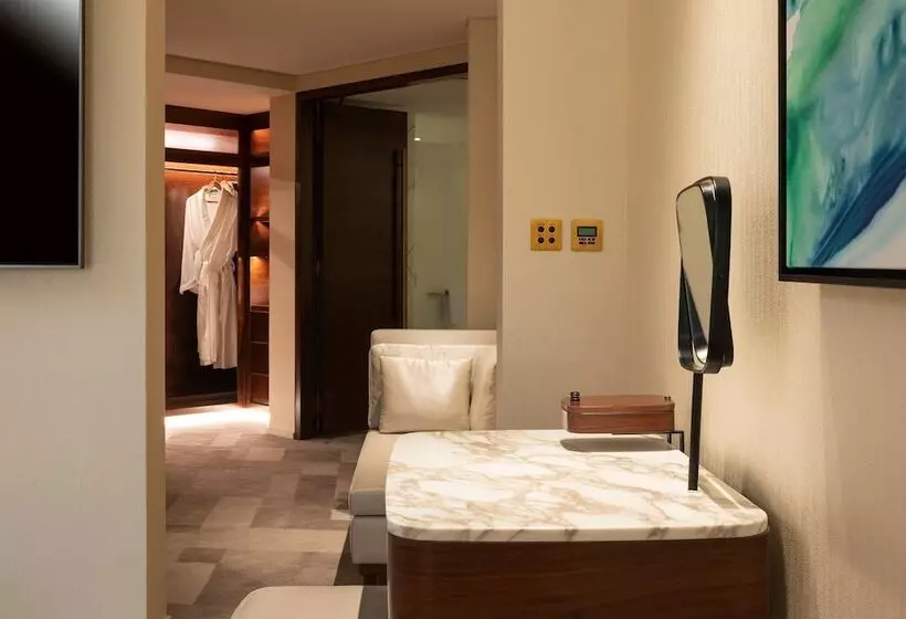 سوئیت پریمیوم, Le Méridien Dubai Hotel & Conference Centre