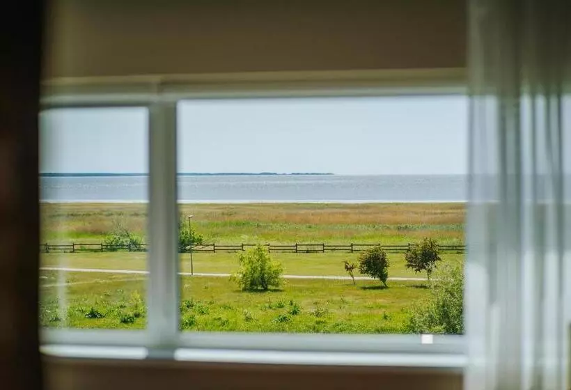 سوییت, Hestia Hotel Strand