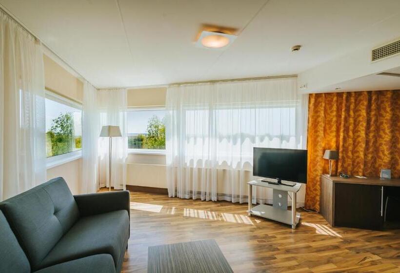 سوییت, Hestia Hotel Strand