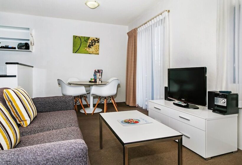 Апартаменты 2 Спальни, Breakfree Adelaide