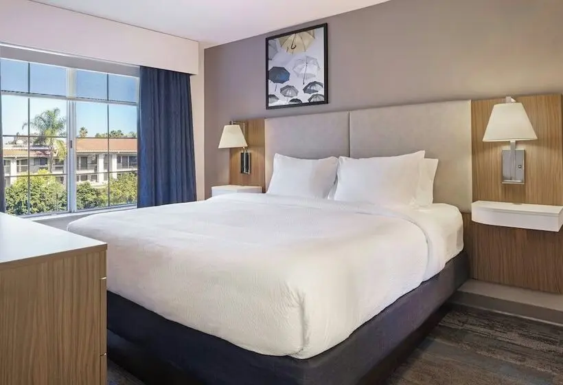 سوئیت برای معلولان, City Express by Marriott Santa Ana/Orange County Airport