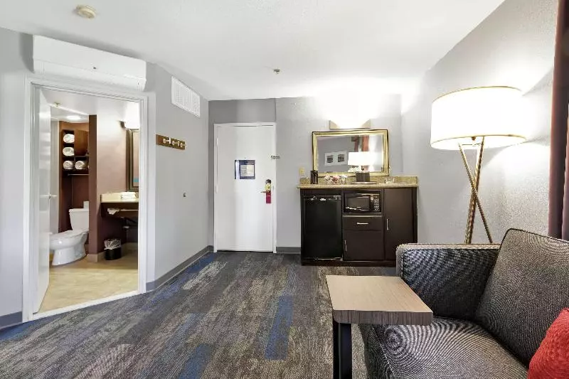 سوئیت با تخت بزرگ, City Express by Marriott Santa Ana/Orange County Airport