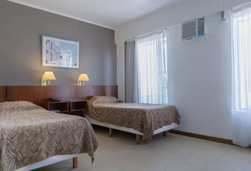 Superior Kamer, Julio Cesar