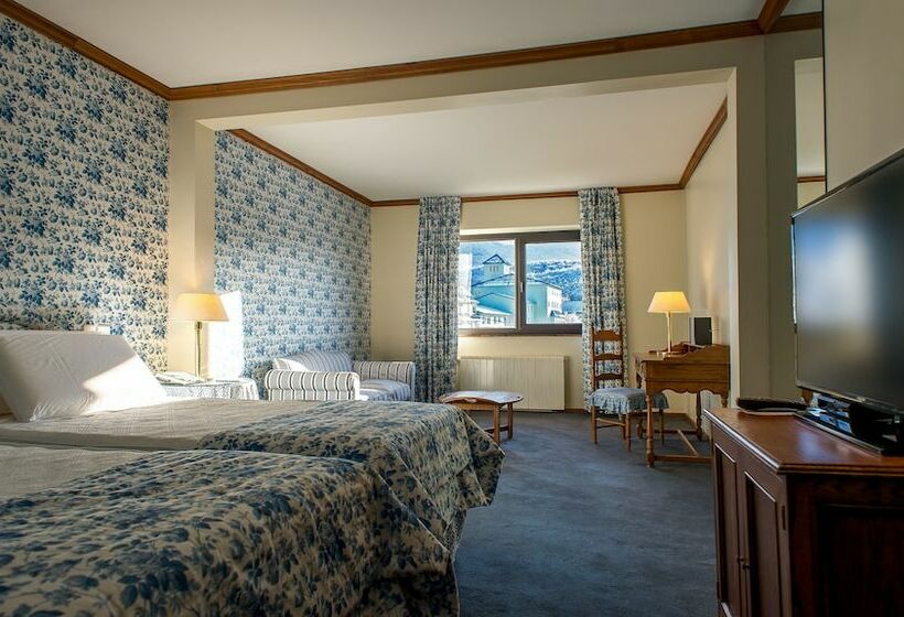 Полулюкс, Las Hayas Ushuaia Resort