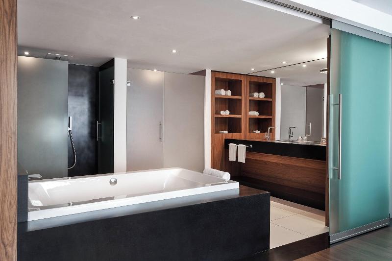 Suite Llit King, Le Méridien Nouméa Resort & Spa