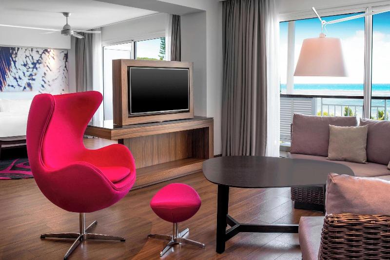 Suite Llit King, Le Méridien Nouméa Resort & Spa