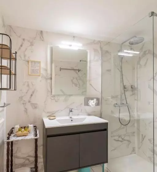 اتاق راحتی, Les Bastides Saint Paul