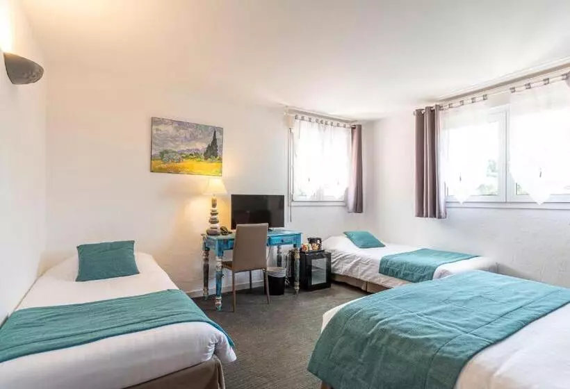 اتاق استاندارد چهار تخته, Les Bastides Saint Paul