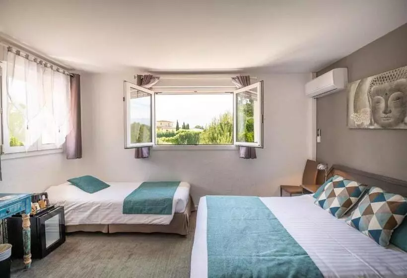 اتاق استاندارد چهار تخته, Les Bastides Saint Paul
