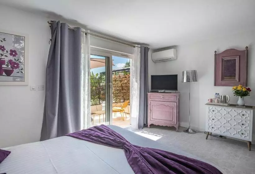 اتاق لوکس, Les Bastides Saint Paul