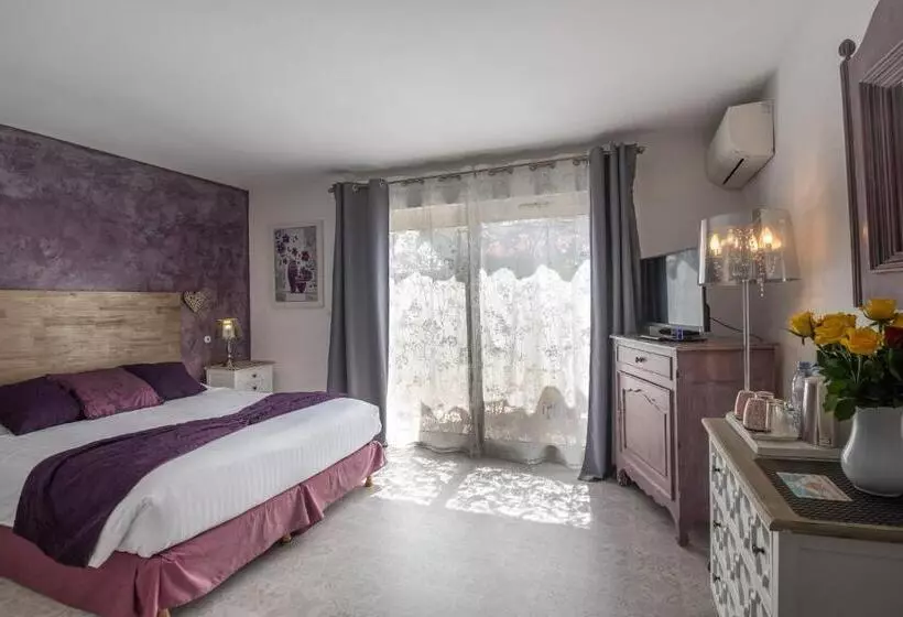 اتاق لوکس, Les Bastides Saint Paul