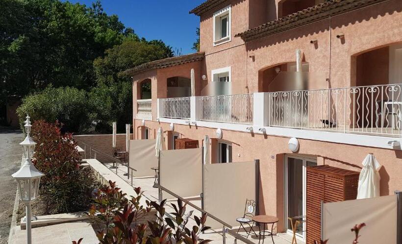 4인용 스탠다드 룸, Les Bastides Saint Paul