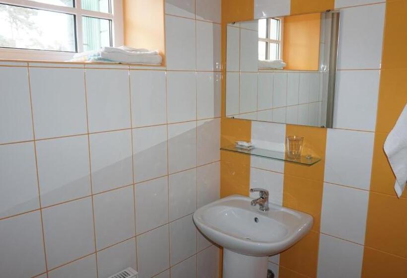 اتاق استاندارد, Majori Guesthouse