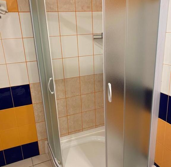 سوییت, Majori Guesthouse