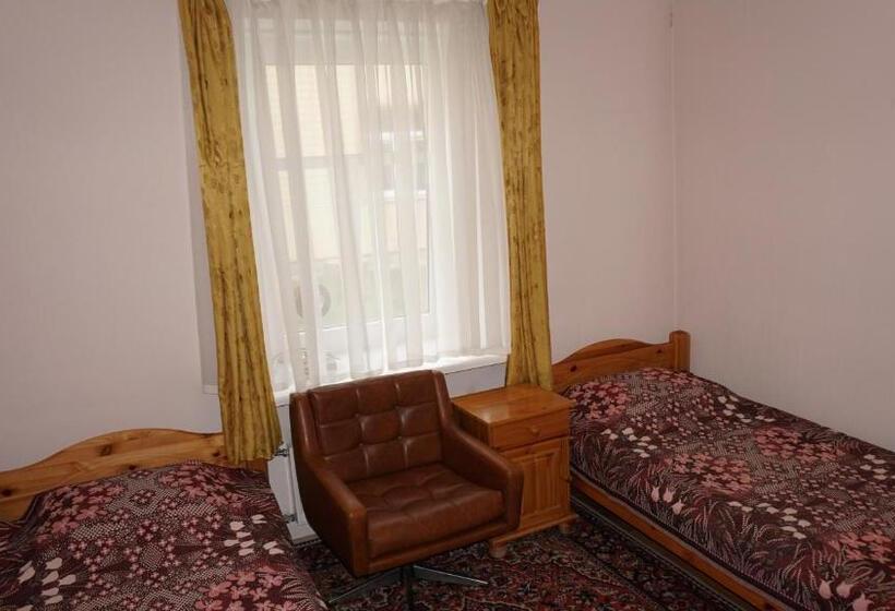 اتاق استاندارد, Majori Guesthouse