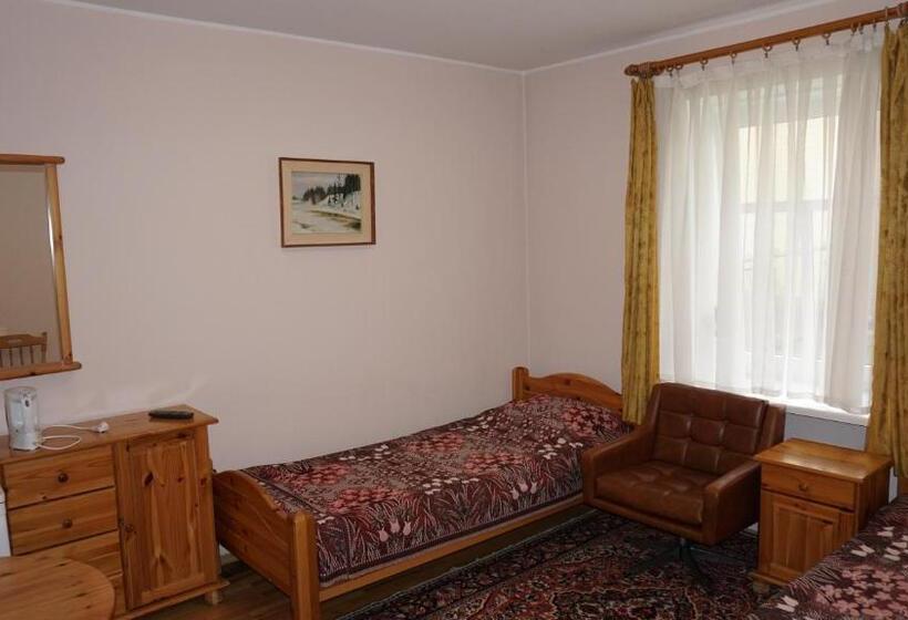 اتاق استاندارد, Majori Guesthouse