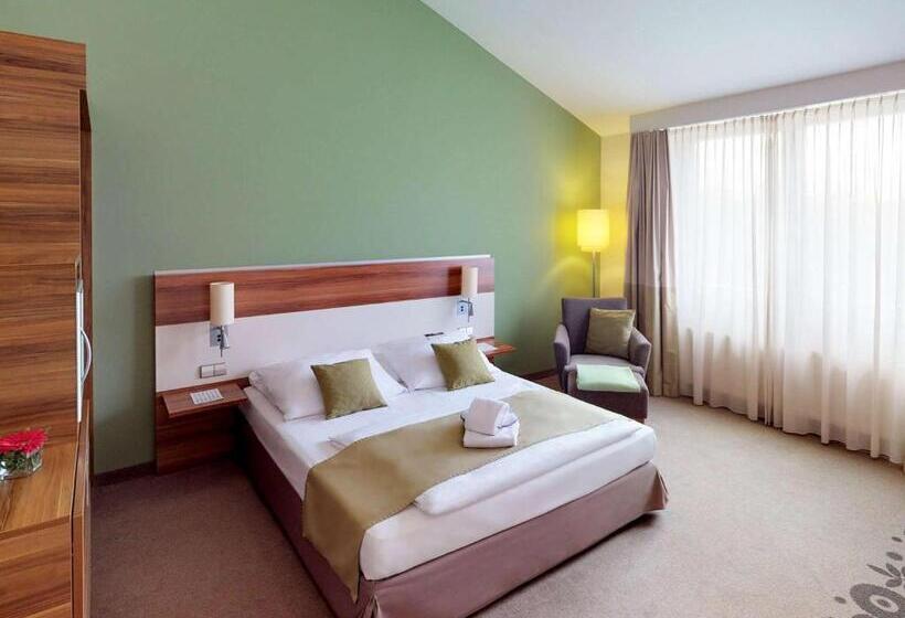 Номер Superior, Mercure Tagungs  & Landhotel Krefeld