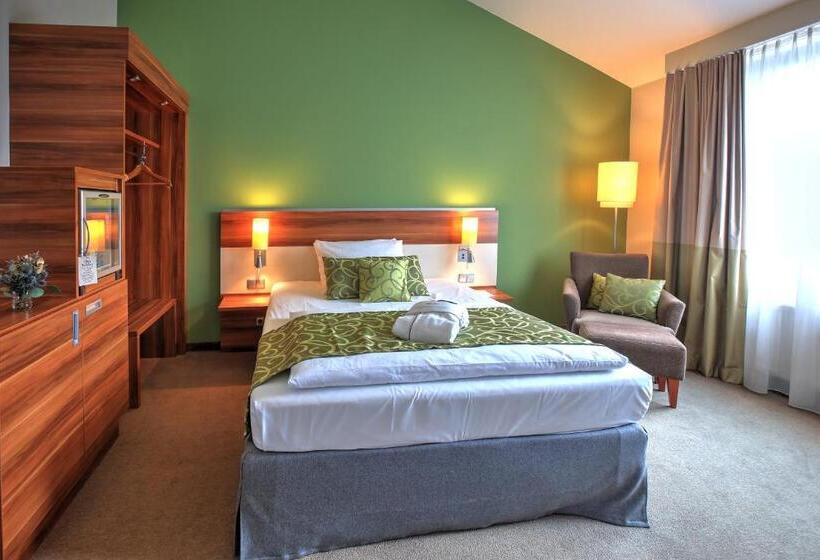 Номер Superior Кровать Кинг, Mercure Tagungs  & Landhotel Krefeld
