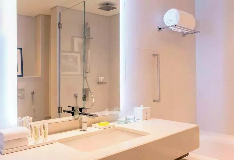 اتاق لوکس با بالکن, Le Royal Meridien Beach Resort & Spa Dubai