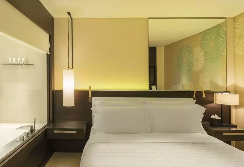 اتاق لوکس با بالکن, Le Royal Meridien Beach Resort & Spa Dubai
