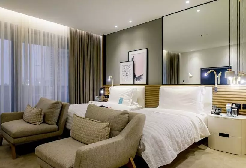 اتاق رویال, Le Royal Meridien Beach Resort & Spa Dubai