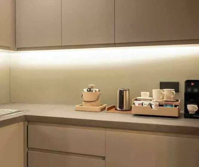 سوئیت رویال, Le Royal Meridien Beach Resort & Spa Dubai