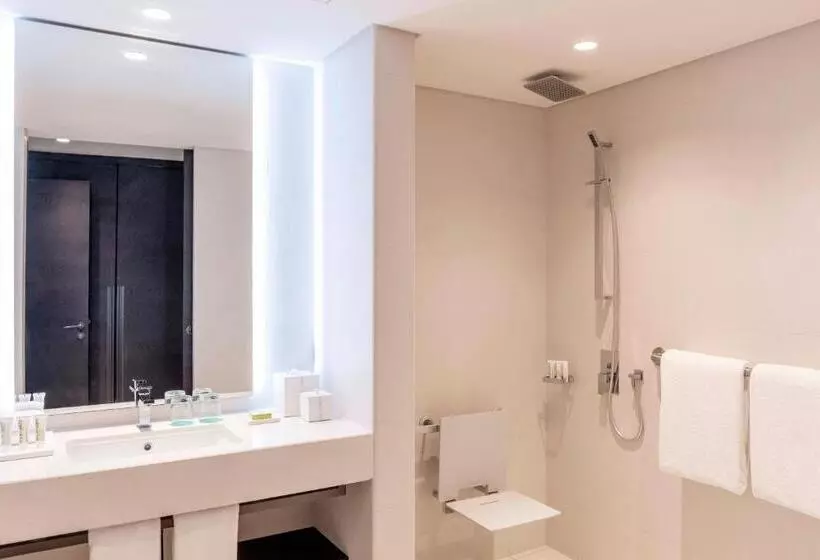 اتاق لوکس با چشم‌انداز دریا, Le Royal Meridien Beach Resort & Spa Dubai