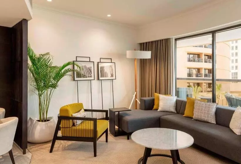 Deluxe Suite King Bed, Le Royal Meridien Beach Resort & Spa Dubai
