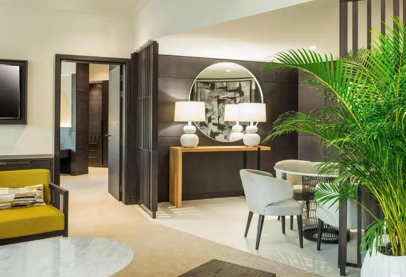 Deluxe Suite King Bed, Le Royal Meridien Beach Resort & Spa Dubai