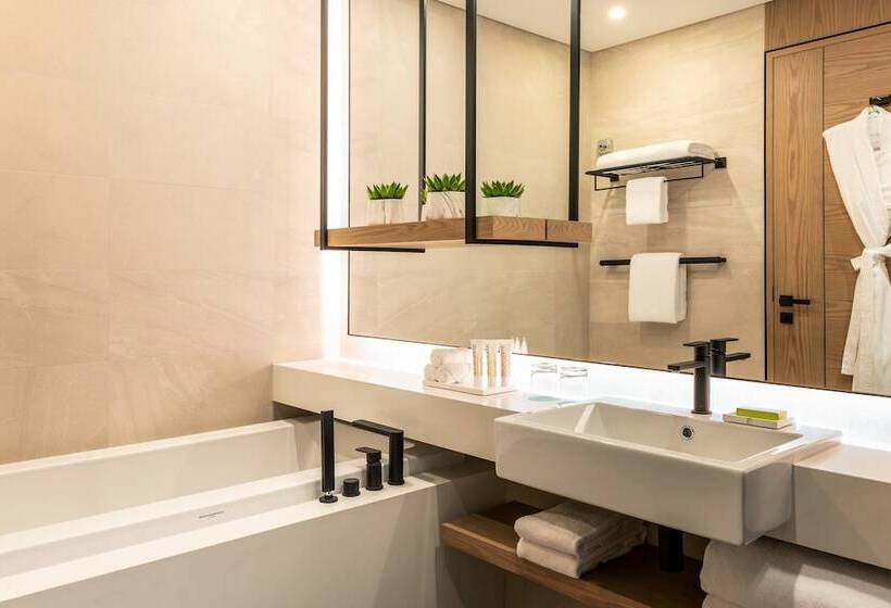 اتاق رویال, Le Royal Meridien Beach Resort & Spa Dubai