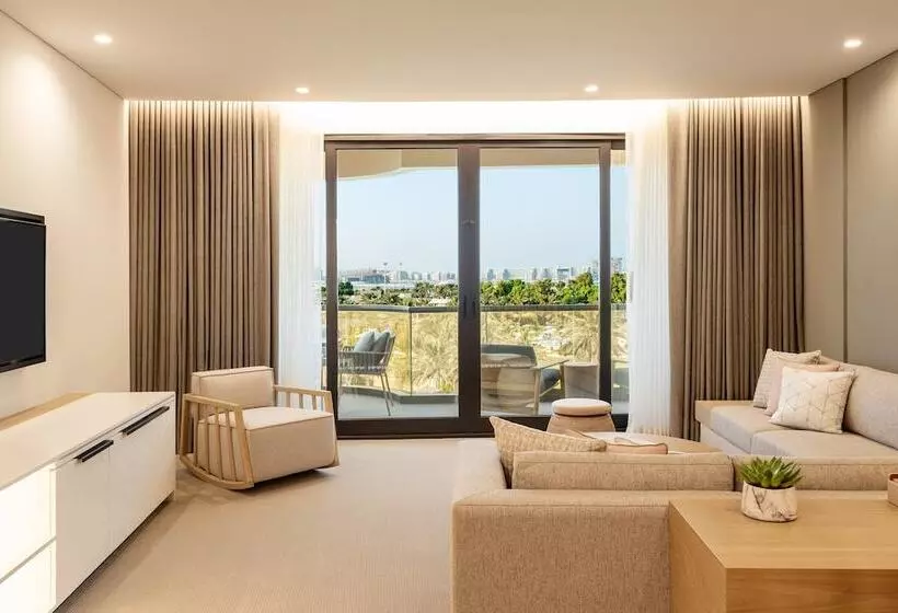 سوئیت رویال, Le Royal Meridien Beach Resort & Spa Dubai