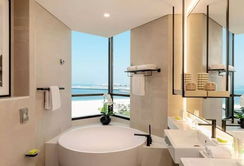 سوئیت رویال, Le Royal Meridien Beach Resort & Spa Dubai