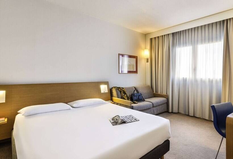 Номер Стандарт Двуспальная Кровать, Novotel Caserta Sud