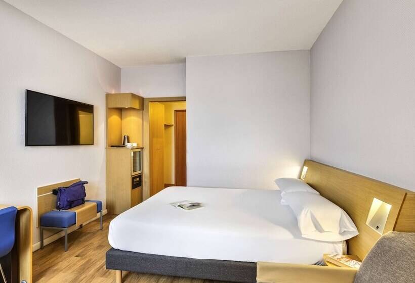 Номер Стандарт Двуспальная Кровать, Novotel Caserta Sud