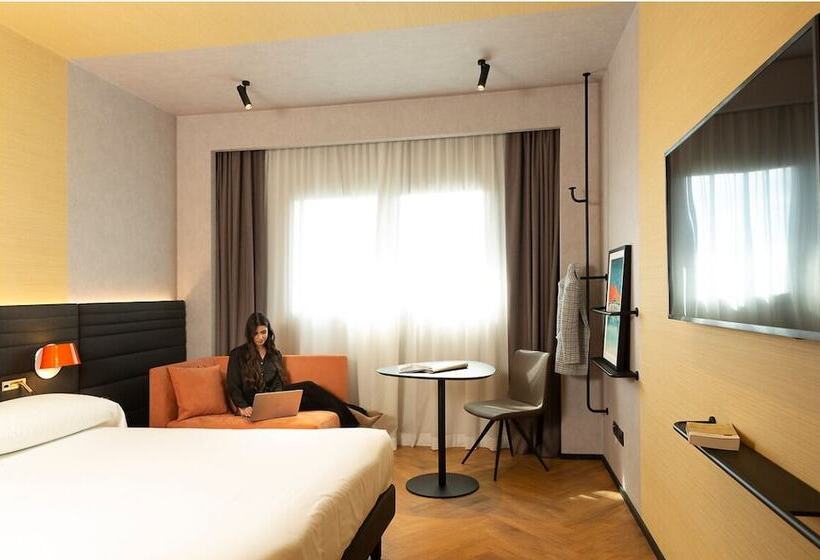 Номер Superior, Novotel Caserta Sud