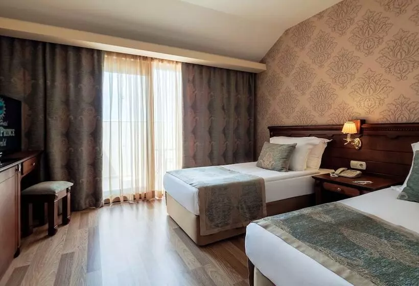 سوئیت سینیور, Club Hotel Turan Prince World   Kids Concept