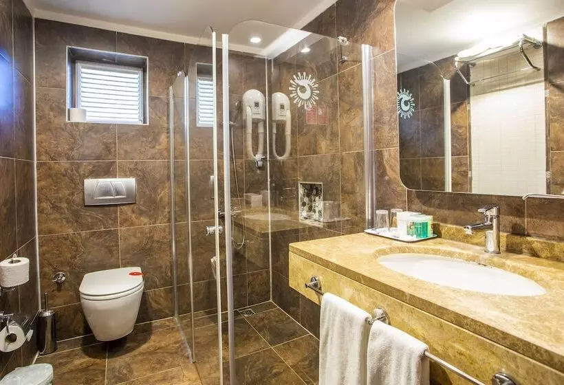سوئیت سینیور, Club Hotel Turan Prince World   Kids Concept