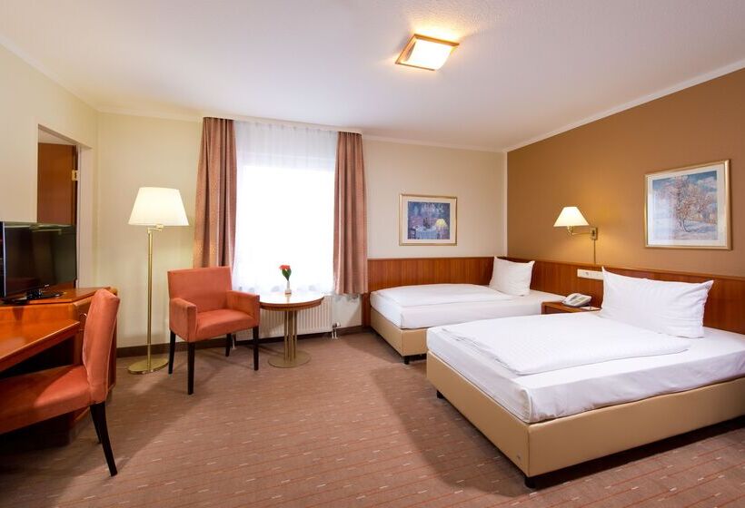 Номер Стандарт Трехместный, Achat Hotel Schwarzheide Lausitz
