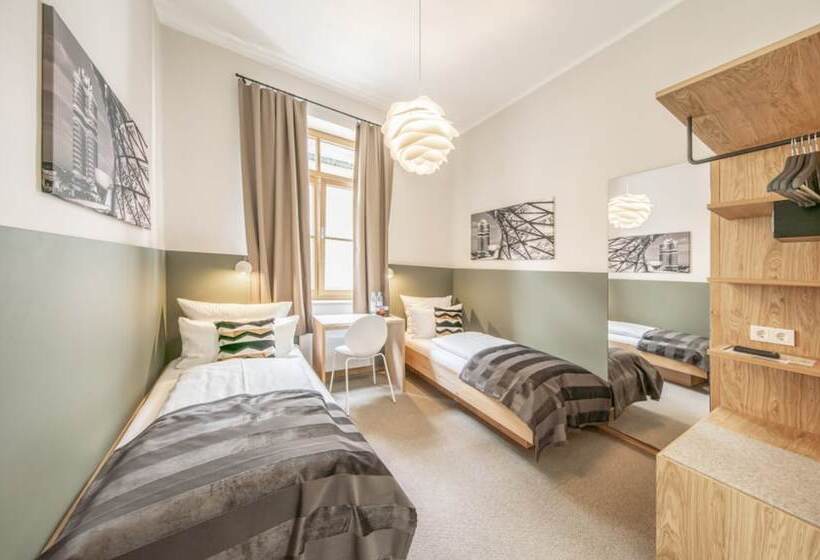 Номер Стандарт, Am Markt