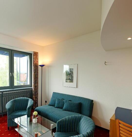 סוויטת ג'וניור, Carat