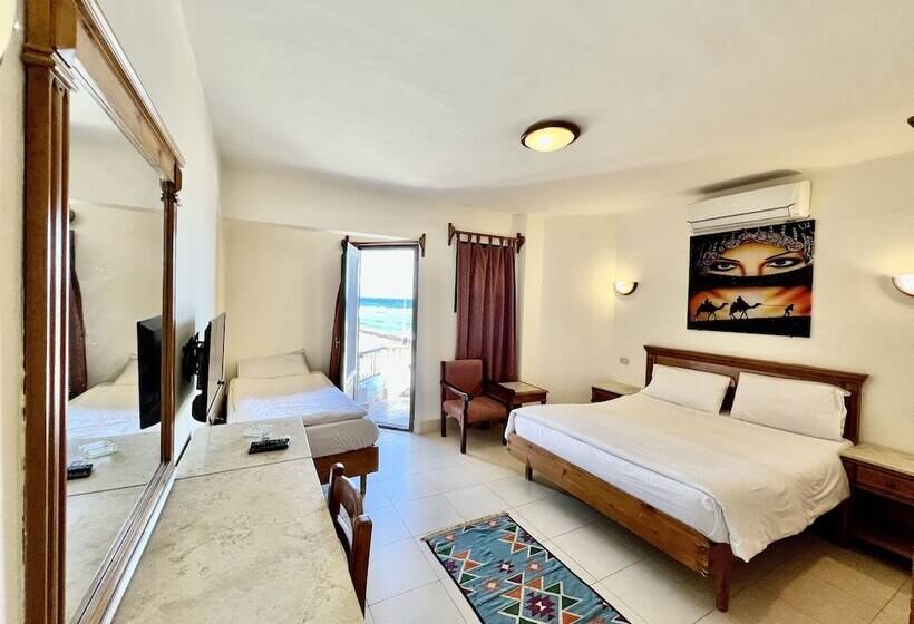 اتاق اکونومی, Dyarna Dahab