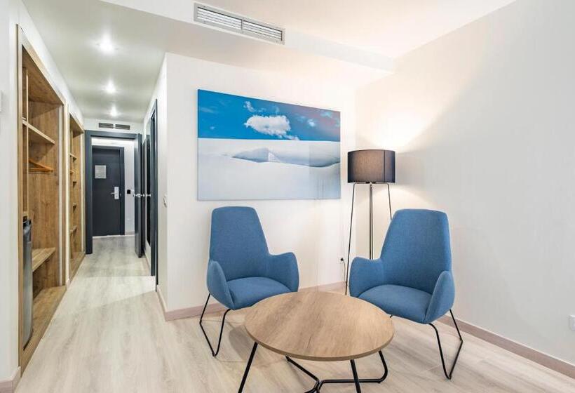 اتاق لوکس سه تخته, Exe Prisma