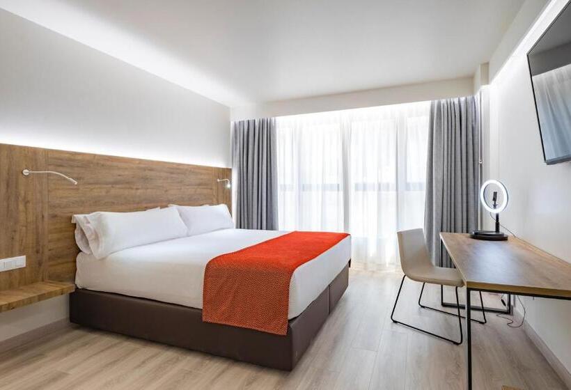 اتاق لوکس خانوادگی, Exe Prisma