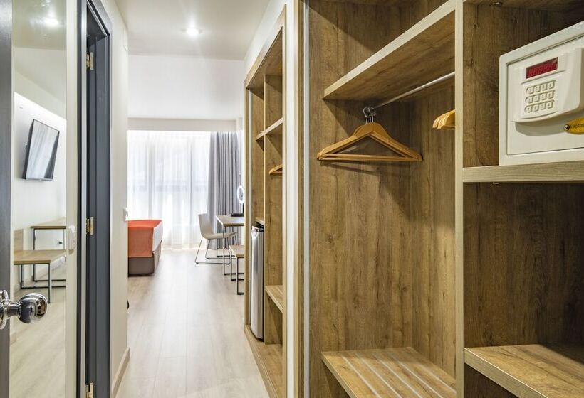 اتاق لوکس, Exe Prisma