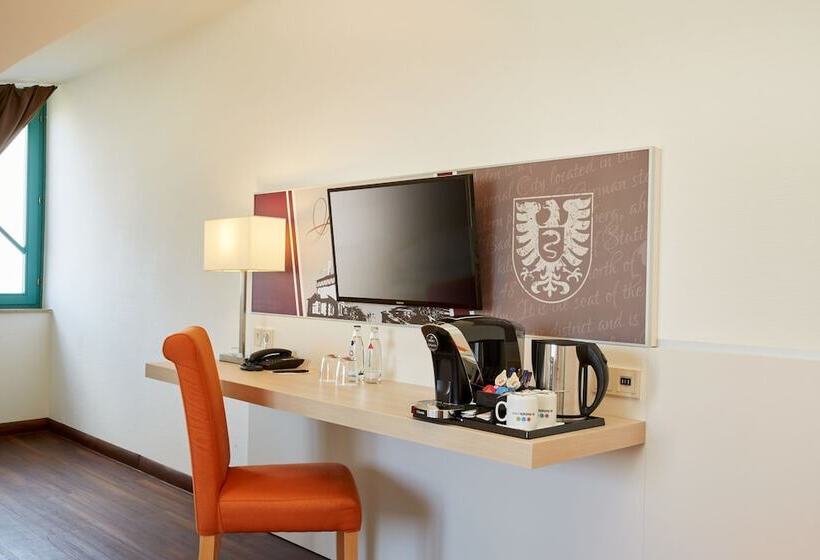 Номер Deluxe, H+ Hotel Limes Thermen Aalen