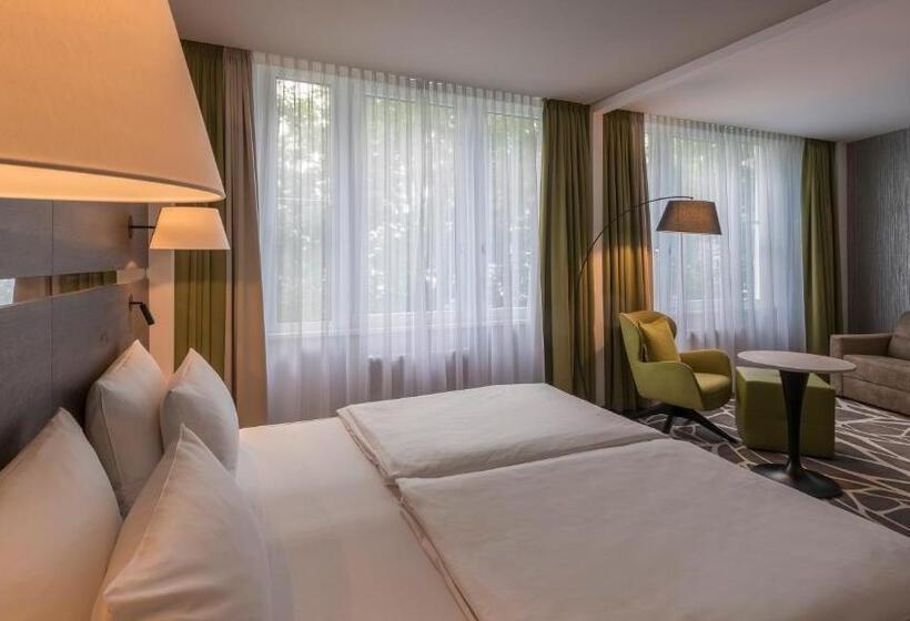 스탠다드 룸 킹사이즈 침대, Holiday Inn Munich Unterhaching, An Ihg