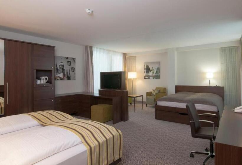 Стандартный Номер Кровать Кинг, Holiday Inn Munich Unterhaching, An Ihg