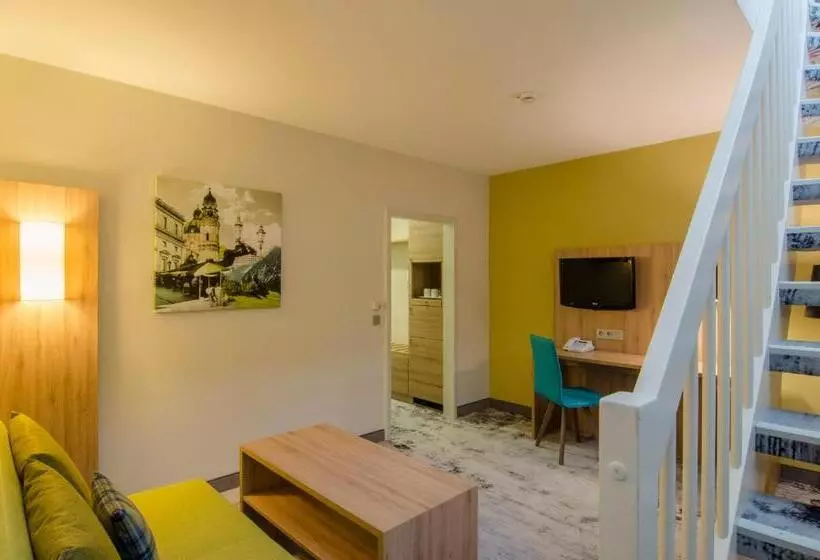 キングサイズベッドのスタンダードルーム, Holiday Inn Munich Unterhaching, An Ihg